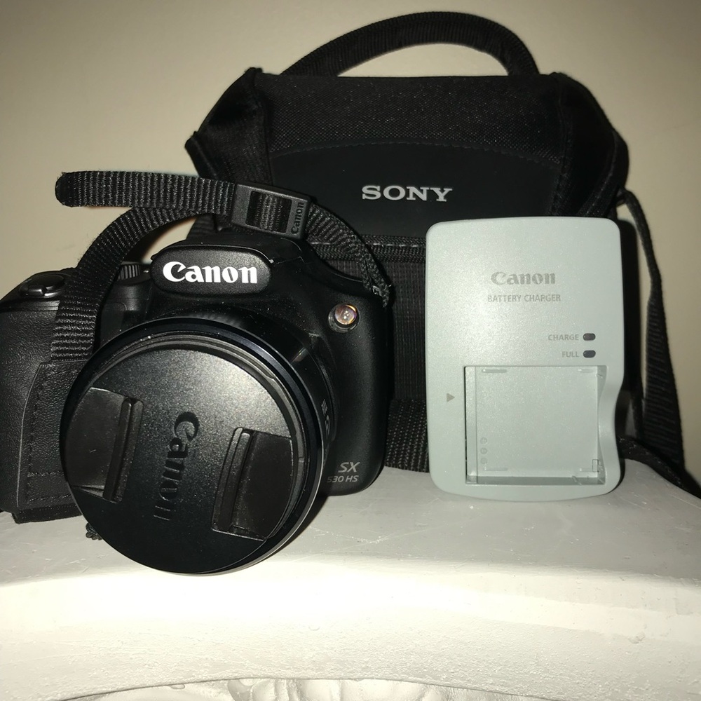 Canon Powershot (Brand New Condition)